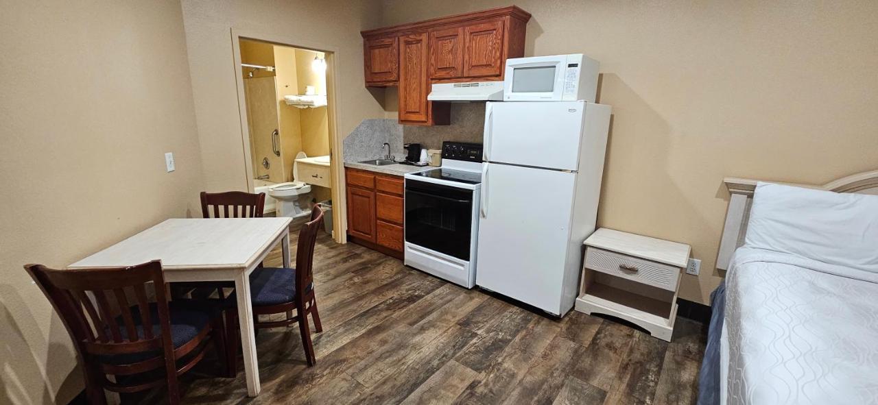 Weston Inn & Suites Rusk Экстерьер фото