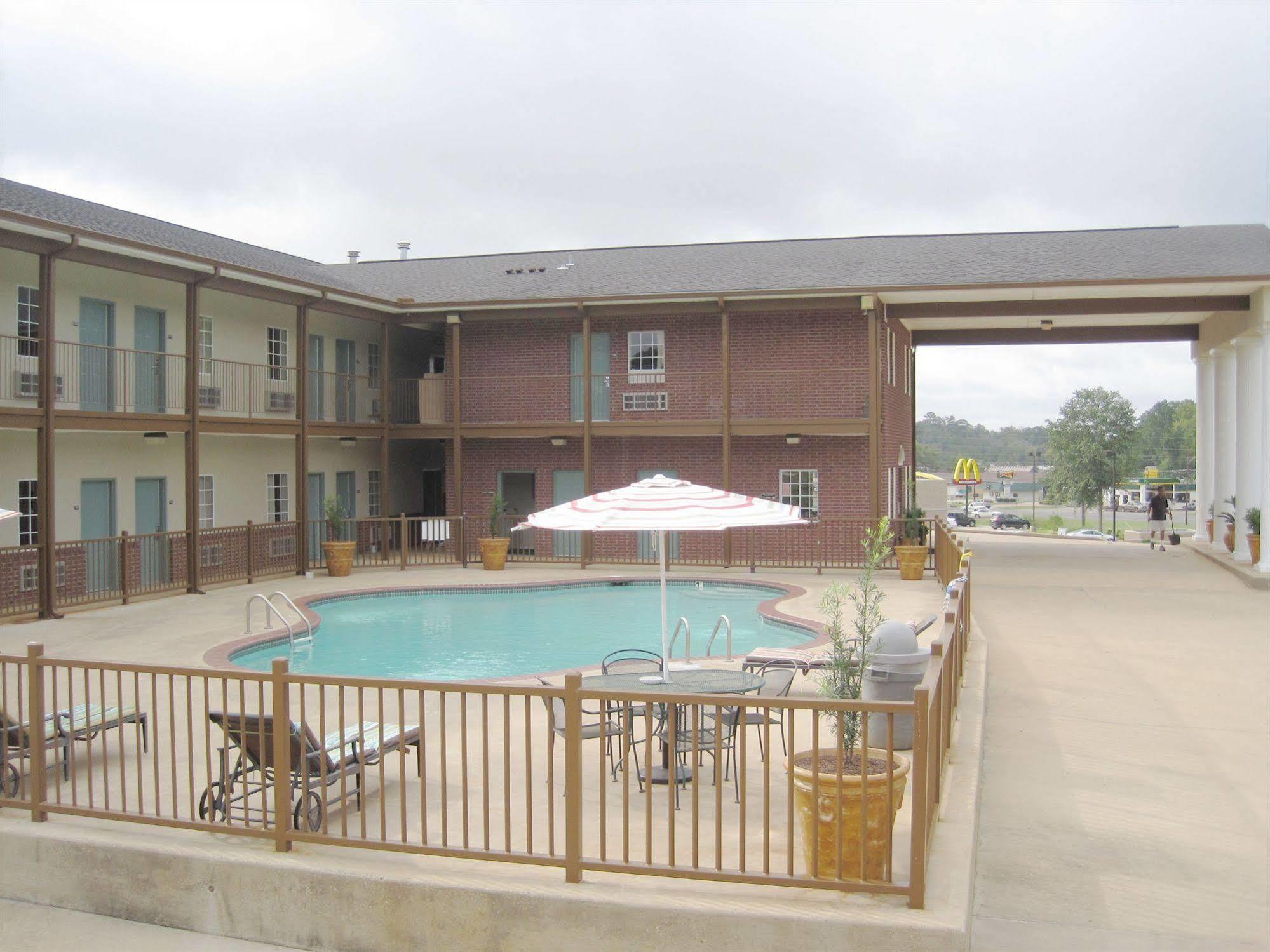 Weston Inn & Suites Rusk Экстерьер фото
