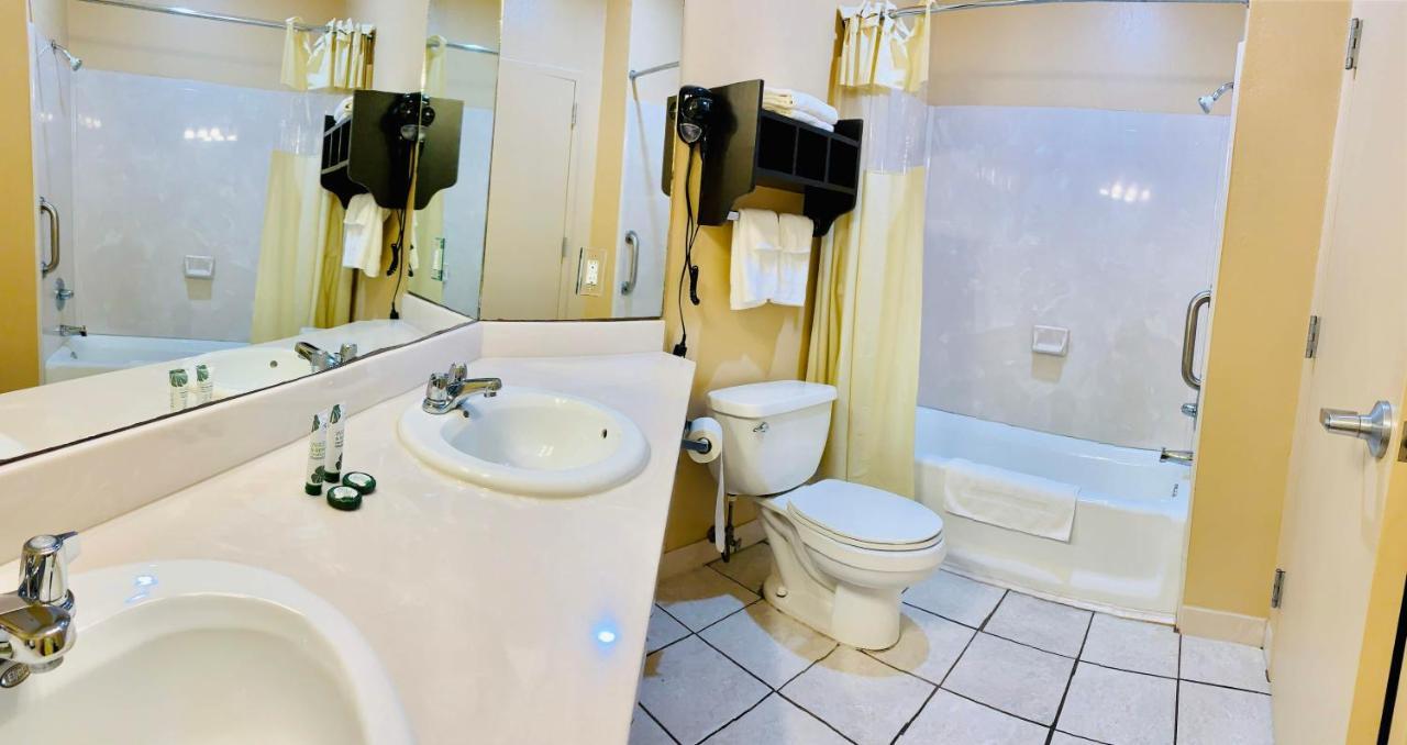 Weston Inn & Suites Rusk Экстерьер фото