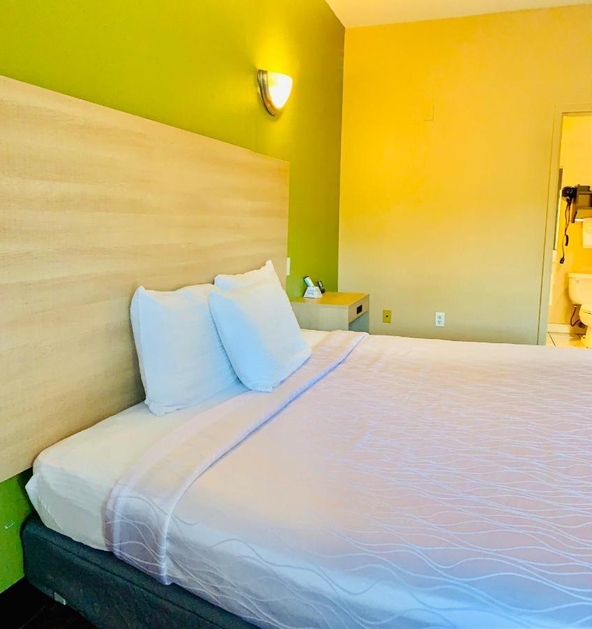 Weston Inn & Suites Rusk Экстерьер фото